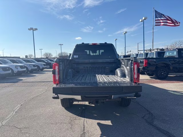 2026 Carbonized Gray Metallic Ford Super Duty F-350 SRW Lariat 4X4 Truck