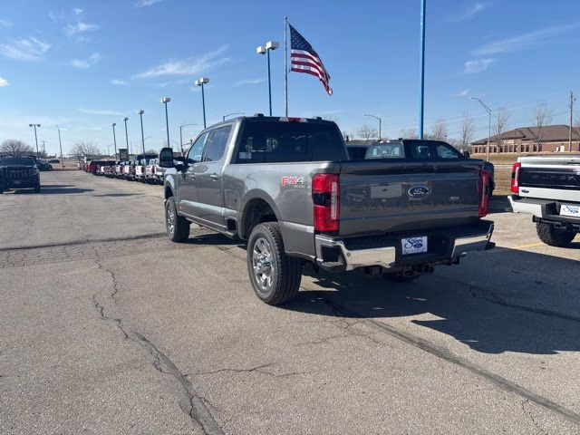 2026 Carbonized Gray Metallic Ford Super Duty F-350 SRW Lariat 4X4 Truck
