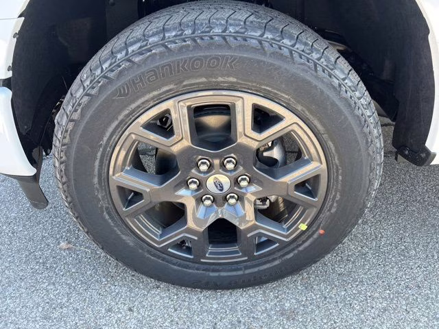 2026 Oxford White Ford F-150 STX 4X4 Truck