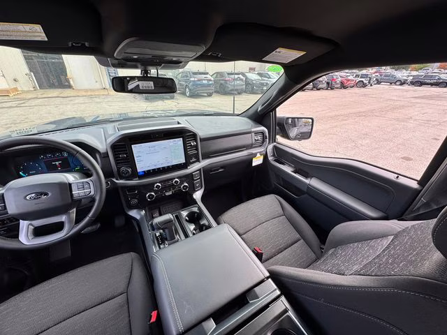 2025 Agate Black Metallic Ford F-150 XLT 4X4 Truck