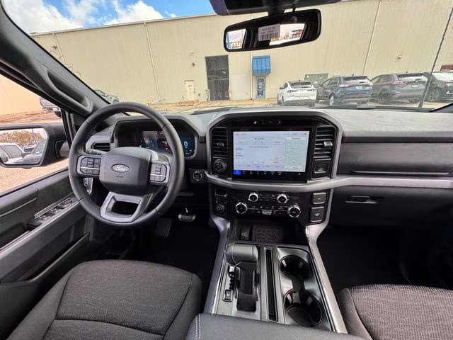 2025 Agate Black Metallic Ford F-150 XLT 4X4 Truck