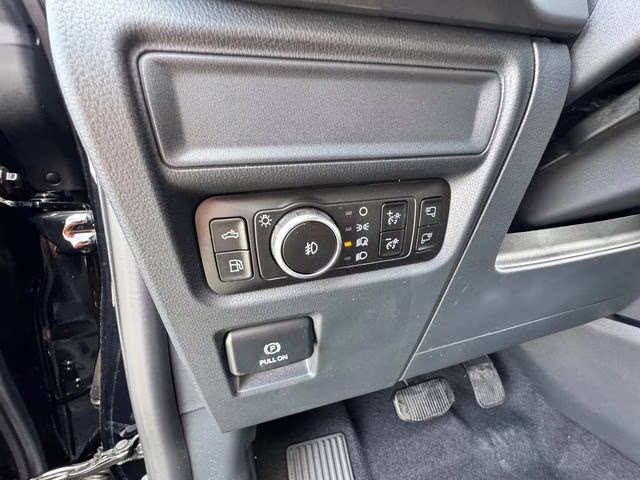 2025 Agate Black Metallic Ford F-150 XLT 4X4 Truck