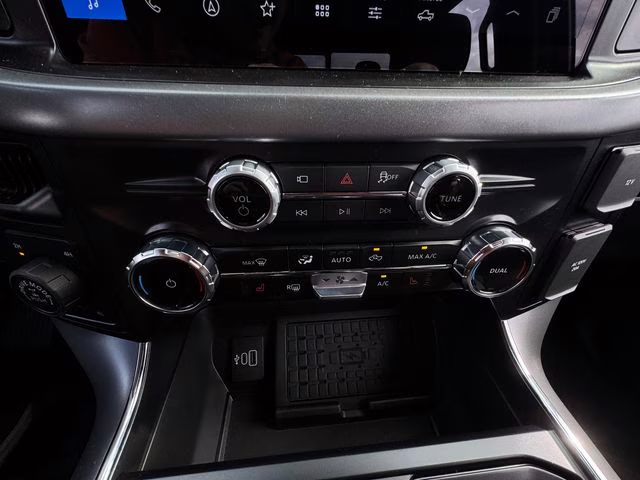 2025 Agate Black Metallic Ford F-150 XLT 4X4 Truck