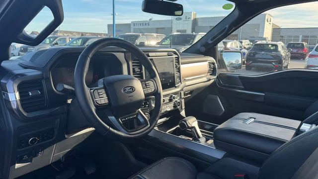 2025 Silver Metallic Ford F-150 Platinum 4X4 Truck