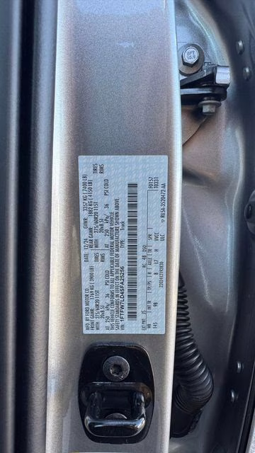 2025 Silver Metallic Ford F-150 Platinum 4X4 Truck