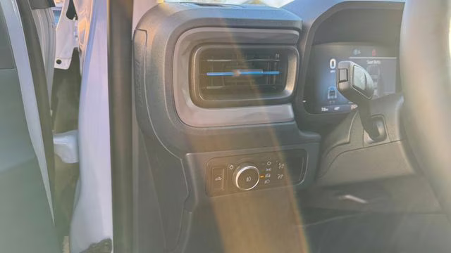 2026 Space White Metallic Ford Maverick Lobo Standard AWD Truck