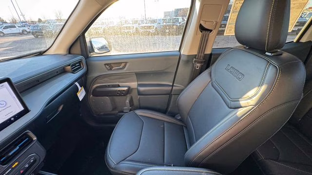 2026 Space White Metallic Ford Maverick Lobo Standard AWD Truck