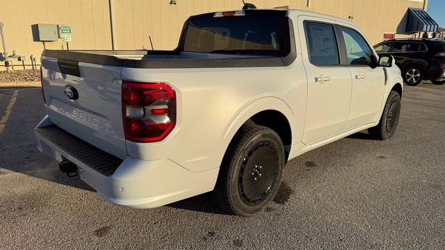 2026 Space White Metallic Ford Maverick Lobo Standard AWD Truck