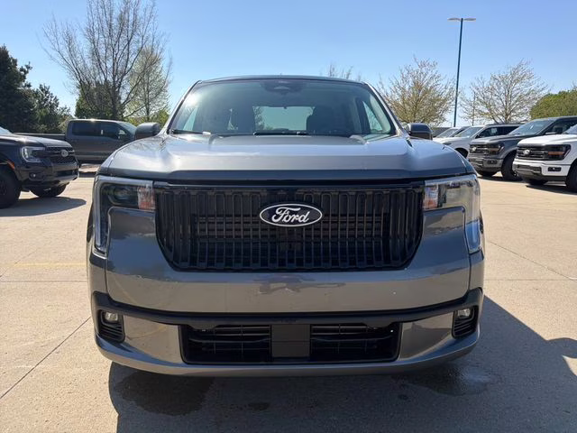 2026 Carbonized Gray Metallic Ford Maverick Lobo Standard AWD Truck