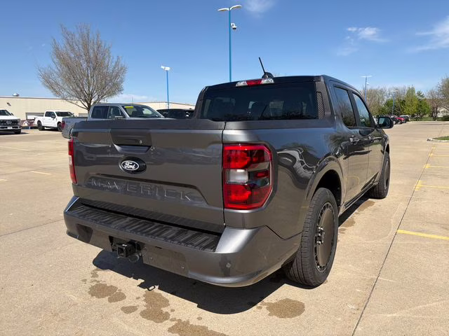 2026 Carbonized Gray Metallic Ford Maverick Lobo Standard AWD Truck