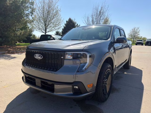 2026 Carbonized Gray Metallic Ford Maverick Lobo Standard AWD Truck