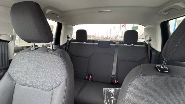 2026 Shadow Black Ford Maverick XL FWD Truck