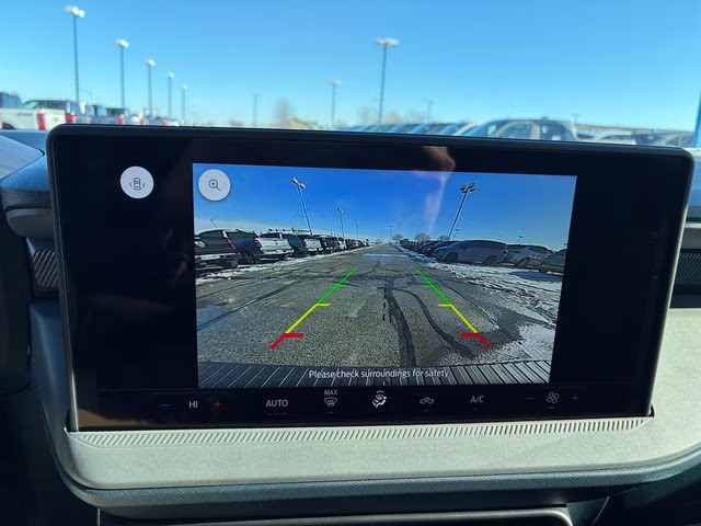 2026 Oxford White Ford Maverick XL FWD Truck