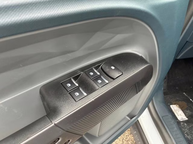 2026 Space White Metallic Ford Maverick XL FWD Truck