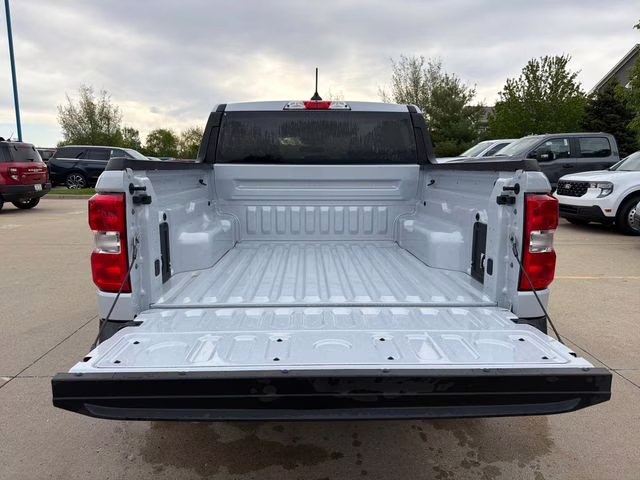 2026 Space White Metallic Ford Maverick XL FWD Truck