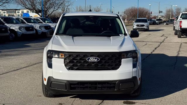 2026 Oxford White Ford Maverick XL FWD Truck