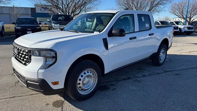 2026 Oxford White Ford Maverick XL FWD Truck