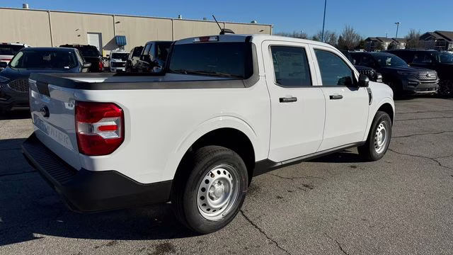 2026 Oxford White Ford Maverick XL FWD Truck