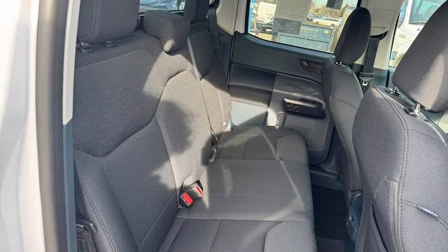 2026 Oxford White Ford Maverick XL FWD Truck