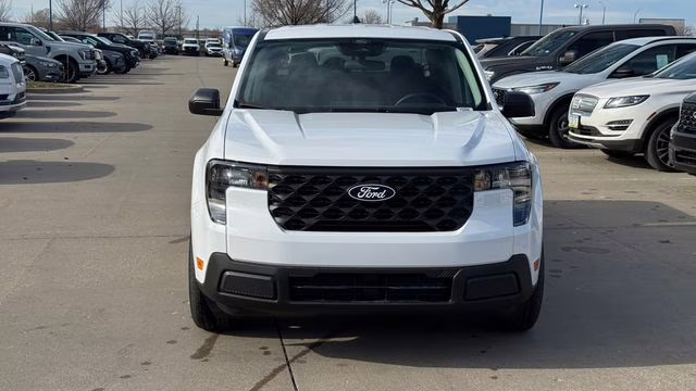 2026 Oxford White Ford Maverick XL FWD Truck