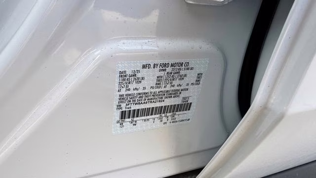 2026 Oxford White Ford Maverick XL FWD Truck