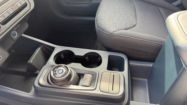 2026 Oxford White Ford Maverick XL FWD Truck