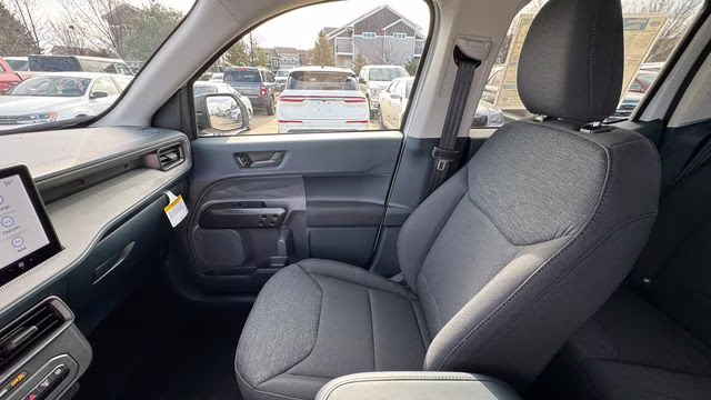 2026 Oxford White Ford Maverick XL FWD Truck