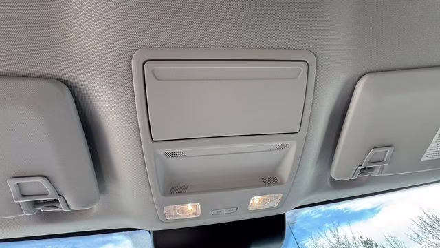 2026 Oxford White Ford Maverick XL FWD Truck