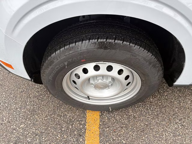 2026 White Metallic Ford Maverick XL AWD Truck