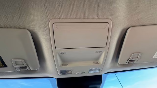 2026 Space White Metallic Ford Maverick XLT FWD Truck