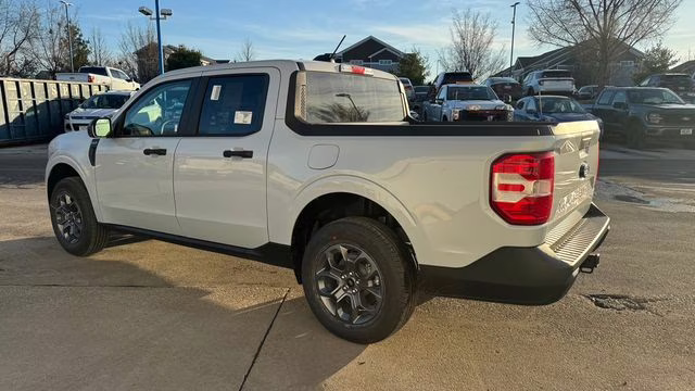 2026 Space White Metallic Ford Maverick XLT FWD Truck