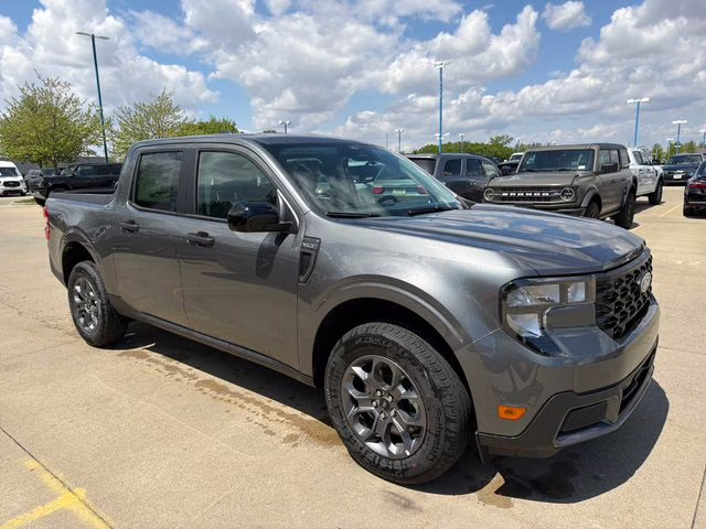 2026 Carbonized Gray Metallic Ford Maverick XLT FWD Truck