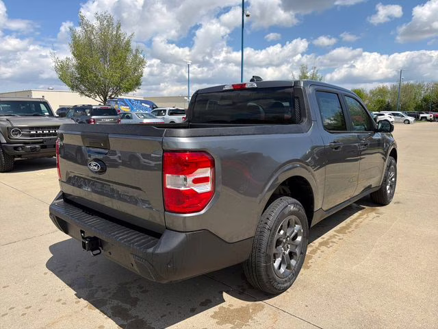 2026 Carbonized Gray Metallic Ford Maverick XLT FWD Truck