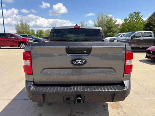 2026 Carbonized Gray Metallic Ford Maverick XLT FWD Truck