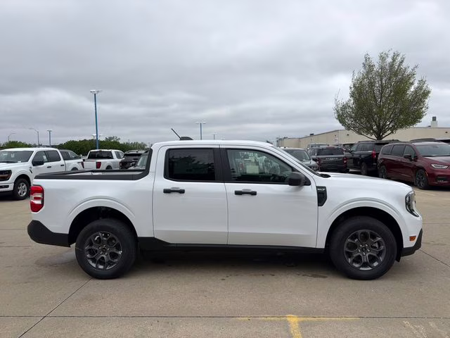 2026 Oxford White Ford Maverick XLT FWD Truck