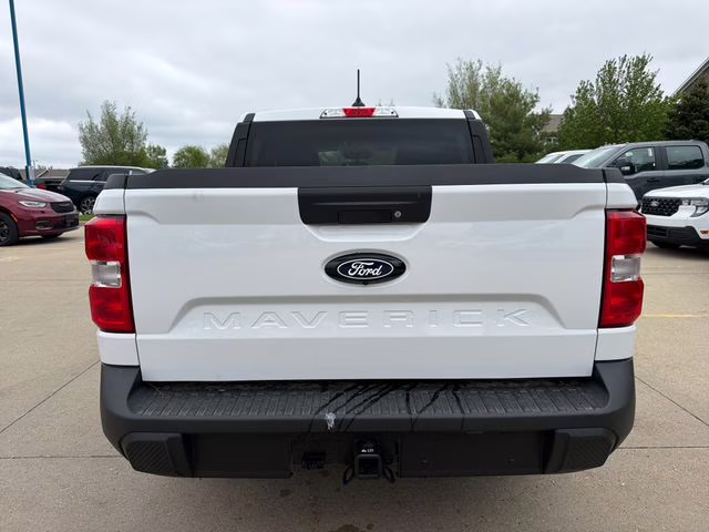 2026 Oxford White Ford Maverick XLT FWD Truck