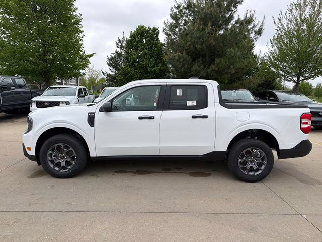 2026 Oxford White Ford Maverick XLT FWD Truck