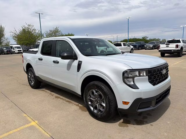 2026 White Metallic Ford Maverick XLT AWD Truck
