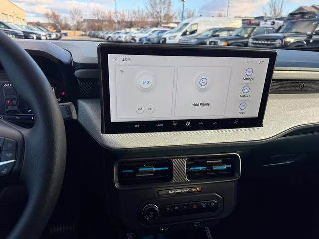 2026 White Metallic Ford Maverick XLT AWD Truck