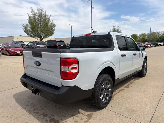 2026 White Metallic Ford Maverick XLT AWD Truck