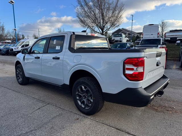 2026 White Metallic Ford Maverick XLT AWD Truck