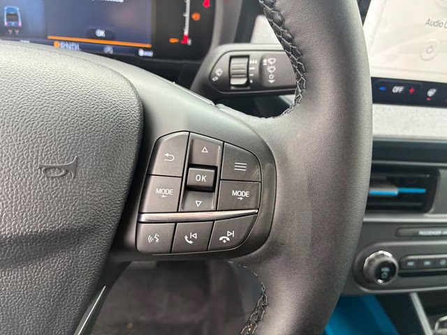 2026 White Metallic Ford Maverick XLT AWD Truck