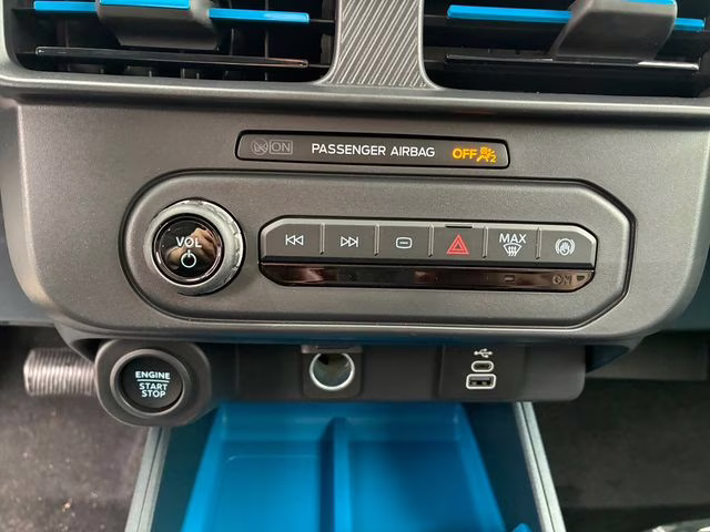 2026 White Metallic Ford Maverick XLT AWD Truck