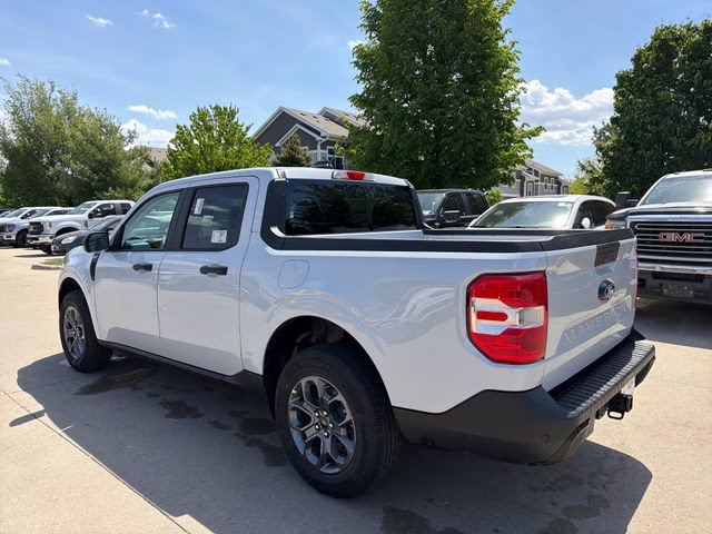 2026 White Metallic Ford Maverick XLT AWD Truck