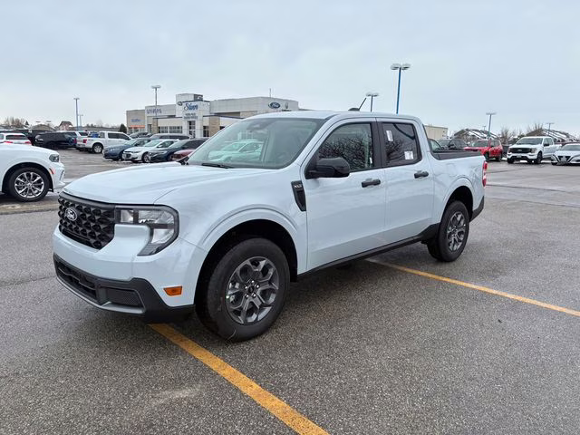 2026 White Metallic Ford Maverick XLT AWD Truck