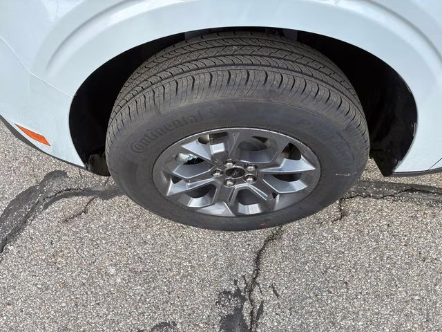 2026 White Metallic Ford Maverick XLT AWD Truck