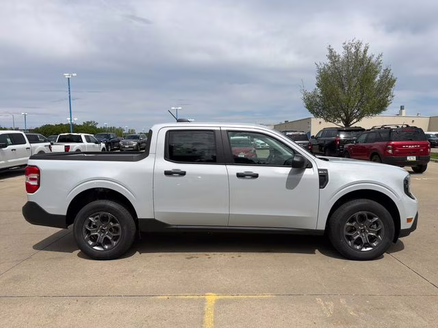 2026 White Metallic Ford Maverick XLT AWD Truck