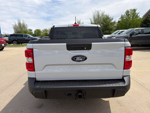 2026 White Metallic Ford Maverick XLT AWD Truck