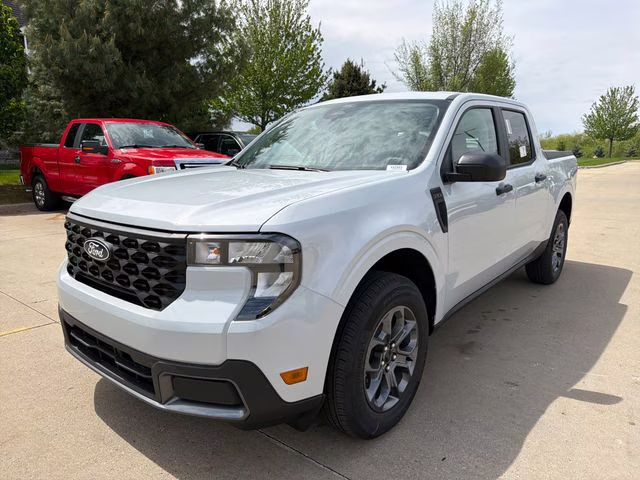 2026 White Metallic Ford Maverick XLT AWD Truck