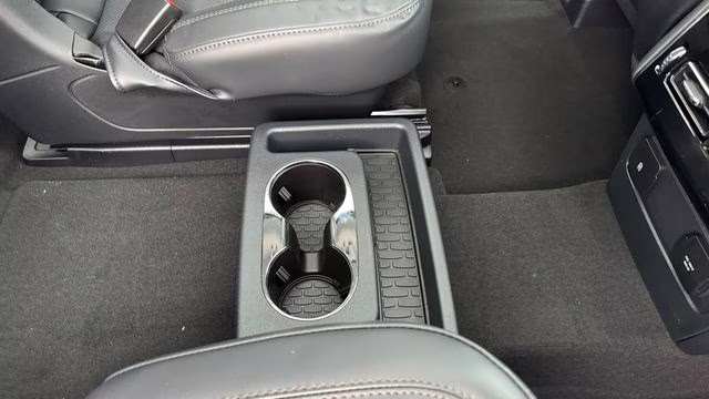 2026 Pristine White Metallic Tri-Coat Lincoln Aviator Premiere AWD SUV